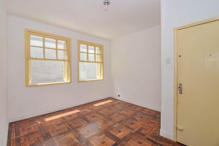 Sala de apartamento à venda com 2 quartos, 76m² em Petrópolis, Porto Alegre