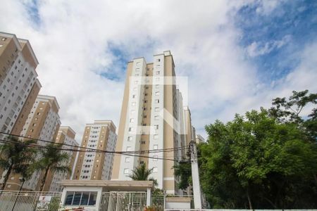 Apartamento para alugar com 54m², 2 quartos e 1 vaga Apartamento para alugar com 54m², 2 quartos e 1 vagaFachada