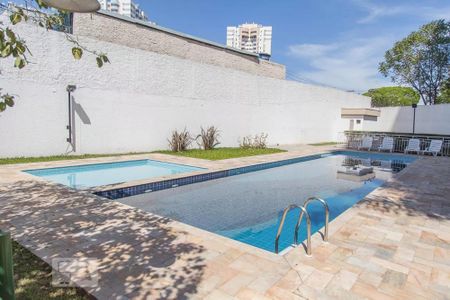 Apartamento para alugar com 54m², 2 quartos e 1 vaga Apartamento para alugar com 54m², 2 quartos e 1 vagaÁrea comum - Piscina