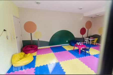 Apartamento para alugar com 54m², 2 quartos e 1 vaga Apartamento para alugar com 54m², 2 quartos e 1 vagaÁrea comum - Brinquedoteca