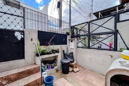 Casa para alugar com 56m², 2 quartos e sem vagaÁrea externa