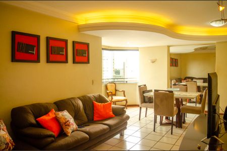 Apartamento à venda com 4 quartos, 160m² em Setor Oeste, Goiânia