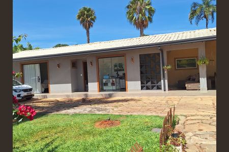 Casa para alugar com 1000m², 4 quartos e 10 vagasCirculação