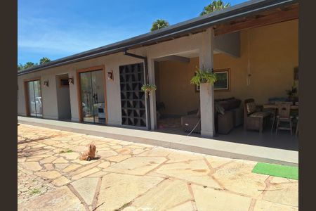 Casa para alugar com 1000m², 4 quartos e 10 vagasCirculação