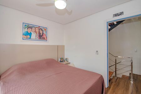 Casa de condomínio à venda com 210m², 3 quartos e 3 vagasSuíte 1