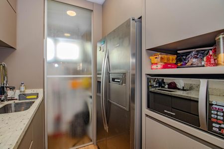 Casa de condomínio à venda com 210m², 3 quartos e 3 vagasCozinha e Área de Serviço