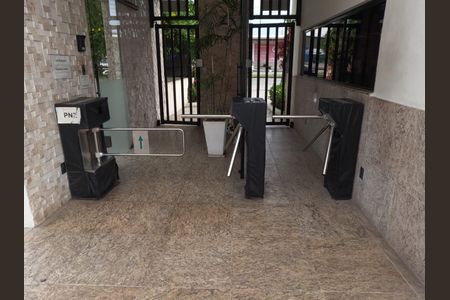 Apartamento à venda com 73m², 2 quartos e 1 vagaFachada e portaria