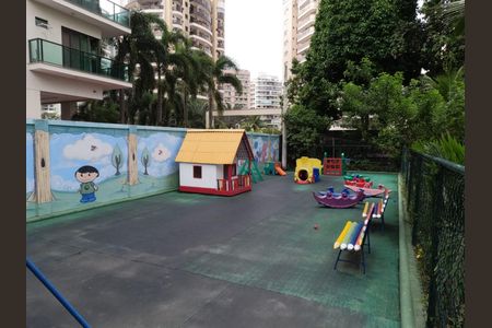 Apartamento à venda com 73m², 2 quartos e 1 vagaÁrea comum - Playground