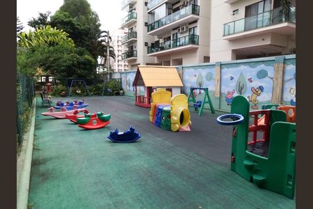 Apartamento à venda com 73m², 2 quartos e 1 vagaÁrea comum - Playground