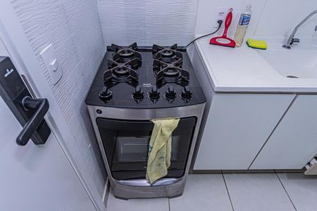 Apartamento para alugar com 30m², 2 quartos e sem vaga Apartamento para alugar com 30m², 2 quartos e sem vagaSala, cozinha e área de serviço