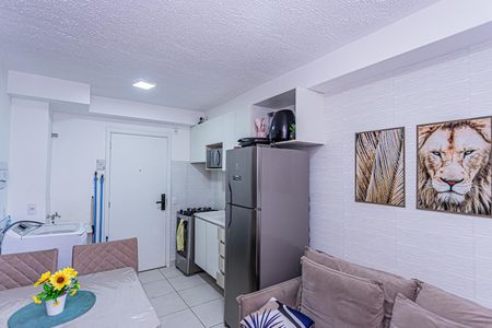 Apartamento para alugar com 30m², 2 quartos e sem vaga Apartamento para alugar com 30m², 2 quartos e sem vagaSala, cozinha e área de serviço