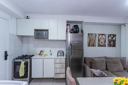Apartamento para alugar com 30m², 2 quartos e sem vaga Apartamento para alugar com 30m², 2 quartos e sem vagaSala, cozinha e área de serviço
