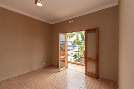 Casa de condomínio para alugar com 125m², 3 quartos e 4 vagasSuite 