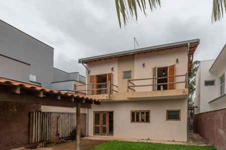 Casa de condomínio para alugar com 125m², 3 quartos e 4 vagasQuintal 