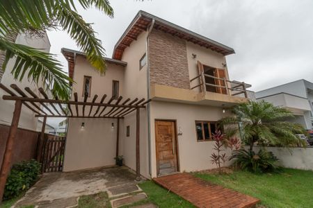 Casa de condomínio para alugar com 125m², 3 quartos e 4 vagasFachada 