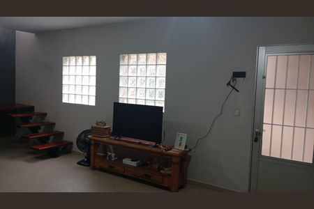 Sala de casa à venda com 4 quartos, 100m² em Artur Alvim, São Paulo