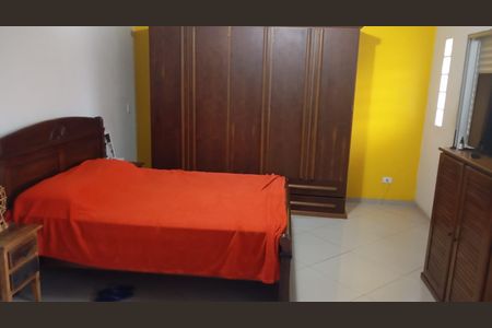 Casa à venda com 100m², 4 quartos e 2 vagas Casa à venda com 100m², 4 quartos e 2 vagasQuarto