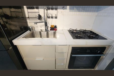 Apartamento para alugar com 84m², 2 quartos e 1 vagaCozinha 