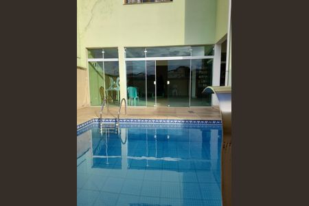 Casa à venda com 450m², 4 quartos e 3 vagasFoto 03