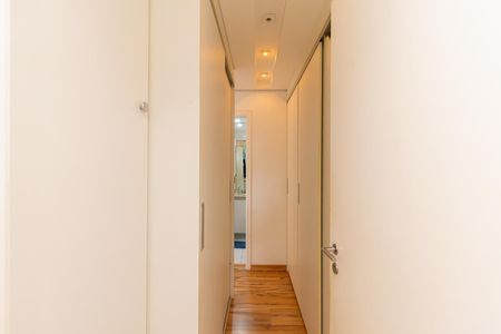 Apartamento à venda com 131m², 4 quartos e 2 vagasSuíte