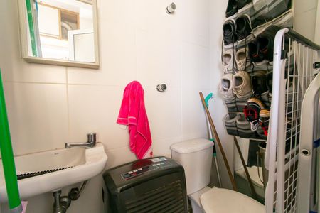 Apartamento à venda com 131m², 4 quartos e 2 vagasBanheiro de Serviço