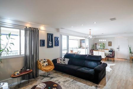 Apartamento à venda com 172m², 3 quartos e 4 vagasSala