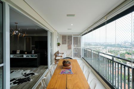 Apartamento à venda com 172m², 3 quartos e 4 vagasVaranda gourmet