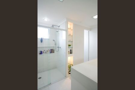 Apartamento à venda com 172m², 3 quartos e 4 vagasBanheiro da suíte 1