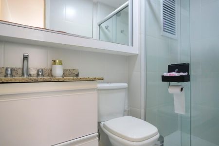 Apartamento à venda com 63m², 2 quartos e 2 vagasBanheiro da suíte