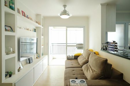 Sala de apartamento à venda com 2 quartos, 63m² em Olímpico, São Caetano do Sul