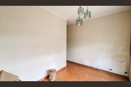 Casa à venda com 240m², 4 quartos e 2 vagas Casa à venda com 240m², 4 quartos e 2 vagasSala