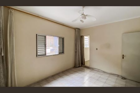 Casa à venda com 240m², 4 quartos e 2 vagas Casa à venda com 240m², 4 quartos e 2 vagasQuarto 2
