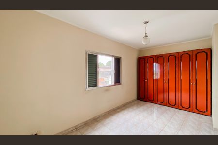 Casa à venda com 240m², 4 quartos e 2 vagas Casa à venda com 240m², 4 quartos e 2 vagasQuarto 4