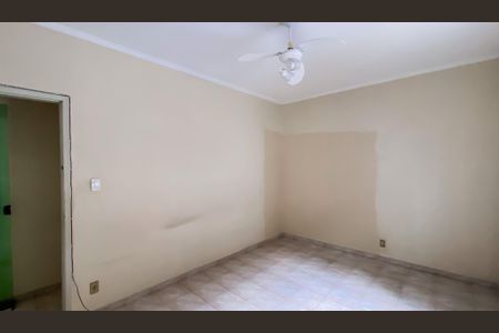 Casa à venda com 240m², 4 quartos e 2 vagas Casa à venda com 240m², 4 quartos e 2 vagasQuarto 2