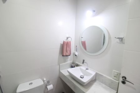 Apartamento para alugar com 60m², 2 quartos e 1 vagaBanheiro 