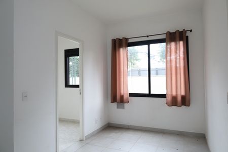 Apartamento à venda com 2 quartos, 34m² em Jurubatuba, São Paulo