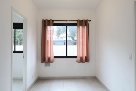 Apartamento à venda com 2 quartos, 34m² em Jurubatuba, São Paulo