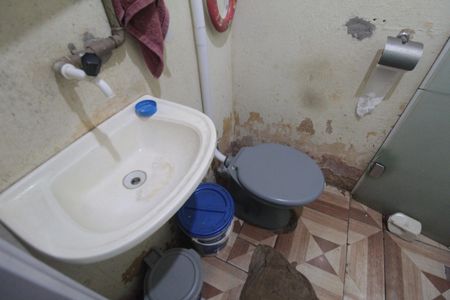 Casa à venda com 100m², 2 quartos e 3 vagasBanheiro 1