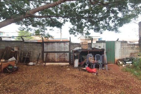Casa à venda com 100m², 2 quartos e 3 vagasQuintal