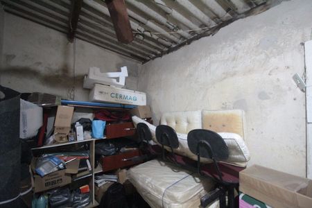 Casa à venda com 100m², 2 quartos e 3 vagasAlmoxarifado