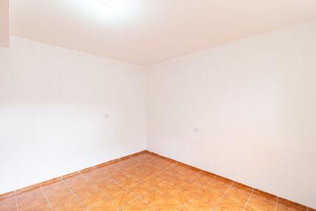 Quarto de casa para alugar com 1 quarto, 40m² em Vila Marcondes, Carapicuíba