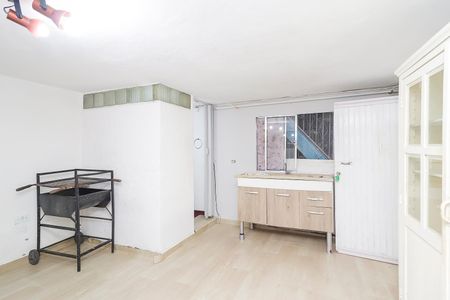 Cozinha de casa para alugar com 1 quarto, 28m² em Jardim Sao Pedro, São Paulo