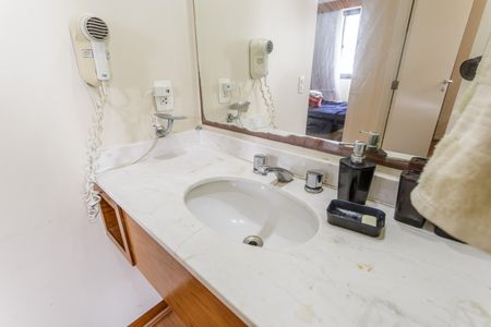 Apartamento para alugar com 52m², 2 quartos e 1 vaga Apartamento para alugar com 52m², 2 quartos e 1 vagaBanheiro