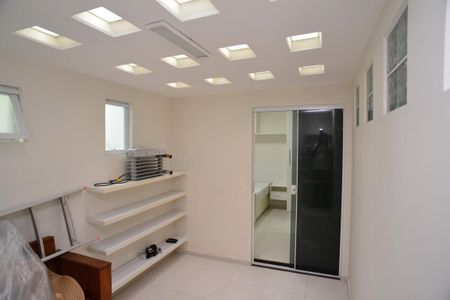 Apartamento à venda com 175m², 4 quartos e 3 vagasDespensa