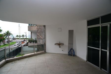 Varanda de apartamento à venda com 4 quartos, 175m² em Barra da Tijuca, Rio de Janeiro
