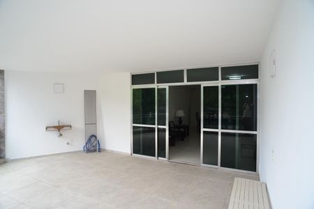 Apartamento à venda com 175m², 4 quartos e 3 vagasVaranda