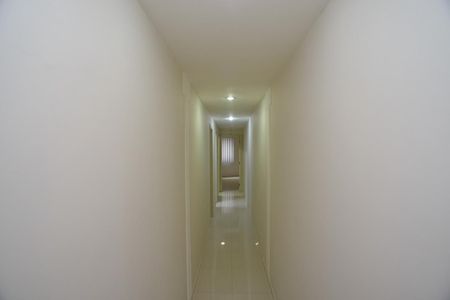 Apartamento à venda com 175m², 4 quartos e 3 vagasCorredor