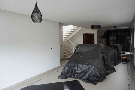 Casa de condomínio para alugar com 248m², 2 quartos e 4 vagas Casa de condomínio para alugar com 248m², 2 quartos e 4 vagasSala de Estar e Jantar