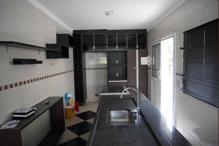 Casa de condomínio para alugar com 248m², 2 quartos e 4 vagas Casa de condomínio para alugar com 248m², 2 quartos e 4 vagasCozinha Americana