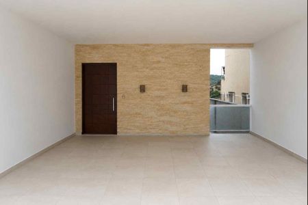 Casa de condomínio para alugar com 248m², 2 quartos e 4 vagas Casa de condomínio para alugar com 248m², 2 quartos e 4 vagasFachada